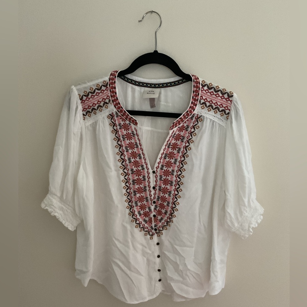 Knox Rose White and Red Embellished Blouse with 3/4 Sleeves